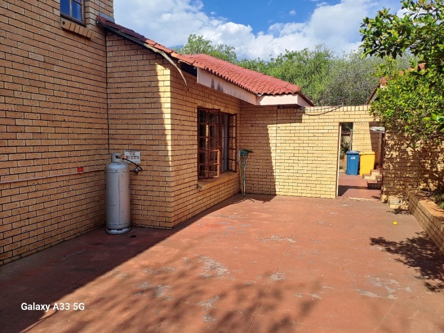  Bedroom Property for Sale in Pebble Rock Golf Village Gauteng