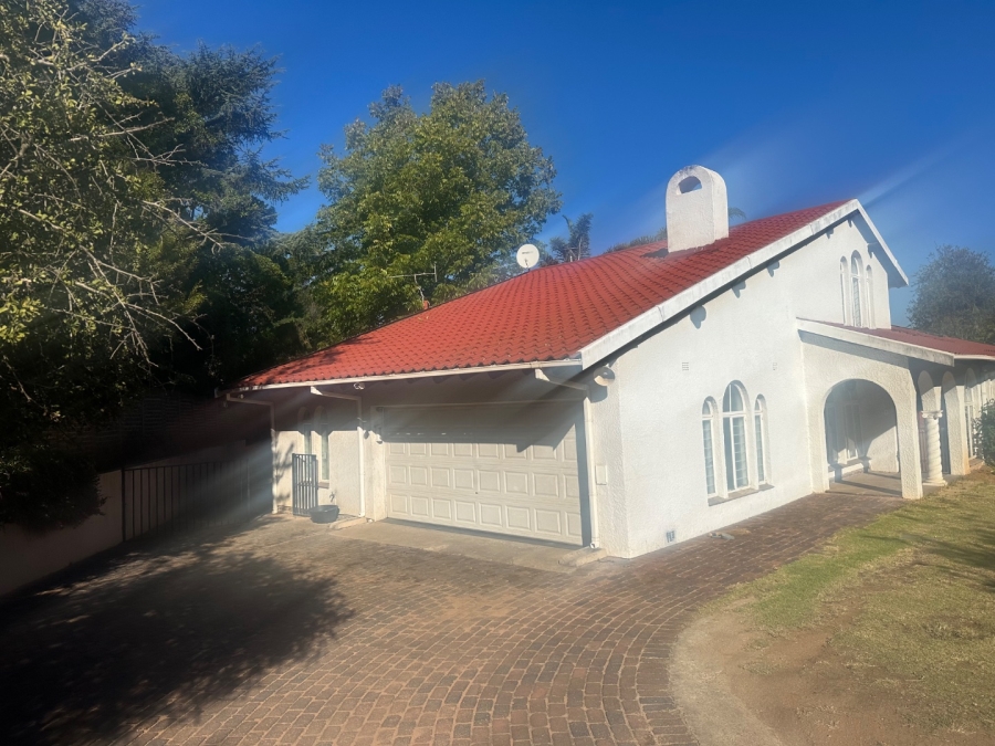 To Let 3 Bedroom Property for Rent in Bryanston West Gauteng