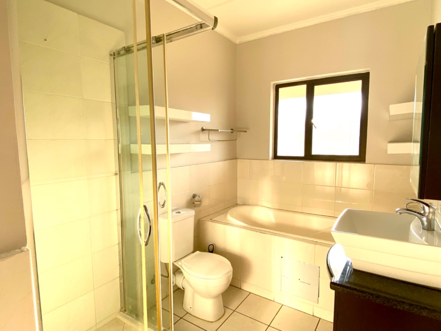 To Let 2 Bedroom Property for Rent in Noordwyk Gauteng