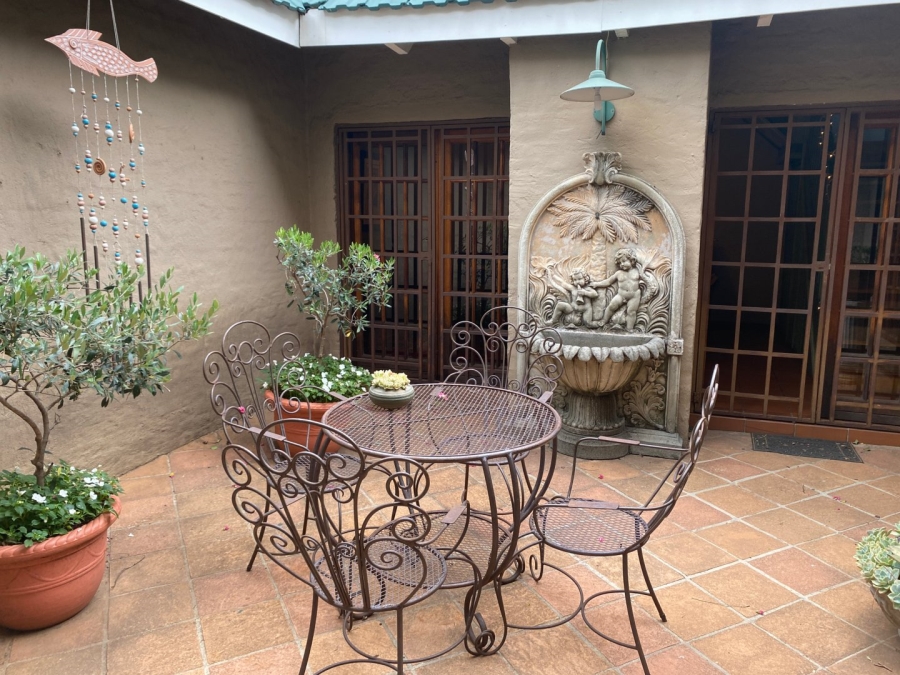 5 Bedroom Property for Sale in Rietondale Gauteng