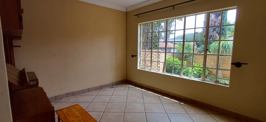 To Let 3 Bedroom Property for Rent in Eldoraigne Gauteng