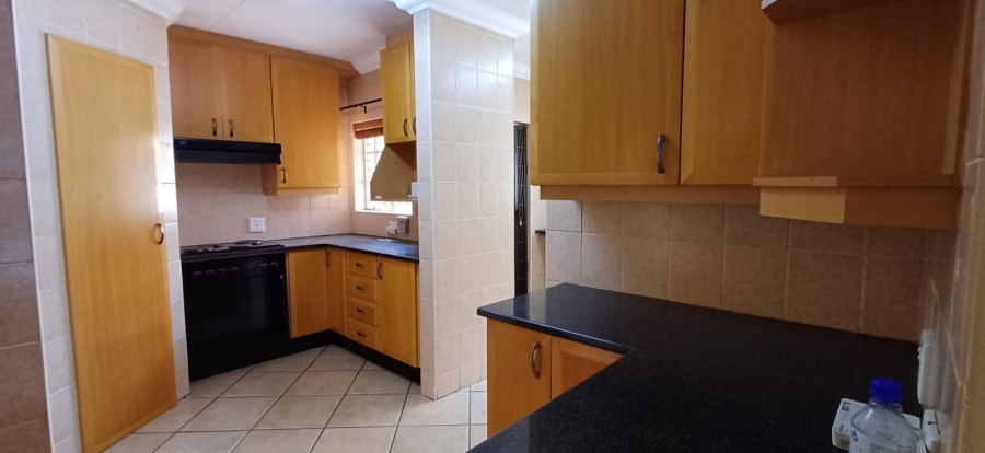 To Let 3 Bedroom Property for Rent in Eldoraigne Gauteng