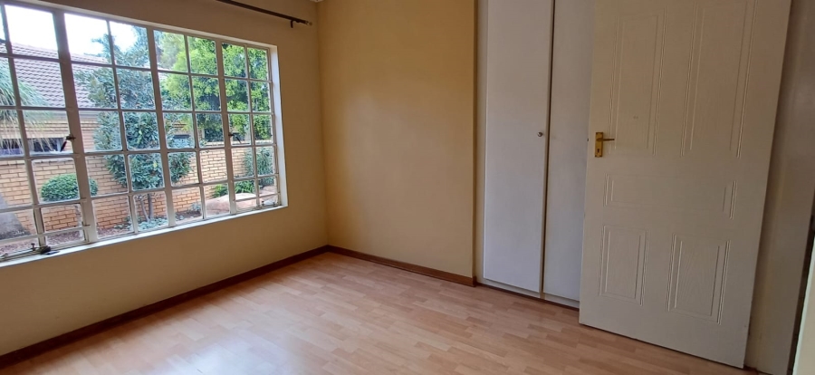 To Let 3 Bedroom Property for Rent in Eldoraigne Gauteng