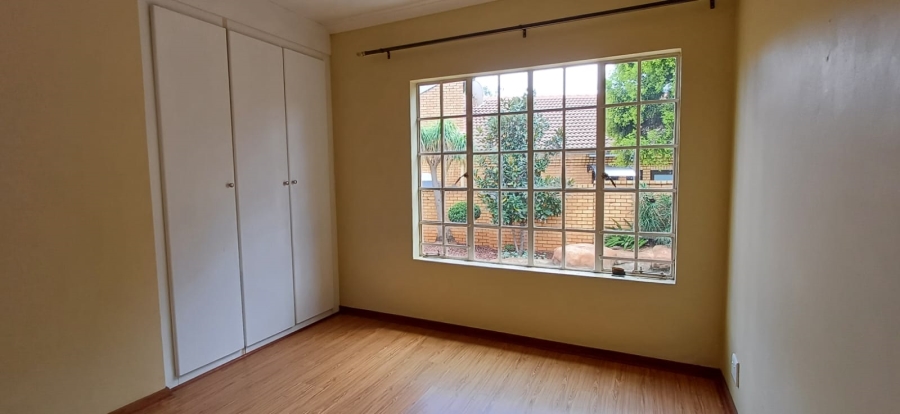 To Let 3 Bedroom Property for Rent in Eldoraigne Gauteng