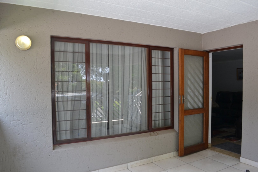 To Let 2 Bedroom Property for Rent in Craighall Gauteng