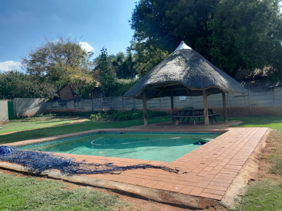 To Let 3 Bedroom Property for Rent in Weltevreden Park Gauteng