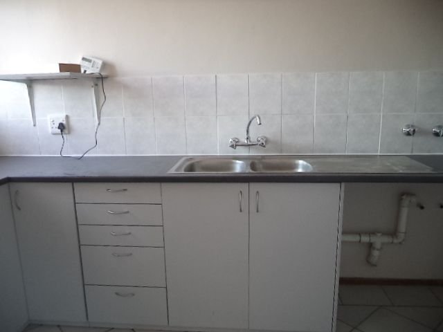 To Let 2 Bedroom Property for Rent in Magalieskruin Gauteng