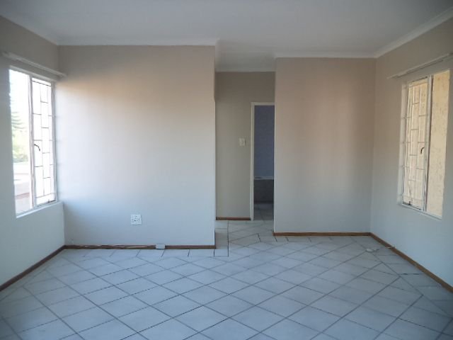 To Let 2 Bedroom Property for Rent in Magalieskruin Gauteng