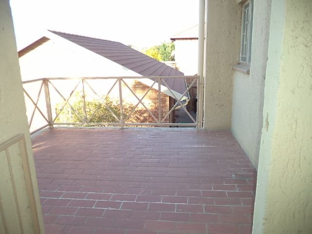 To Let 2 Bedroom Property for Rent in Magalieskruin Gauteng