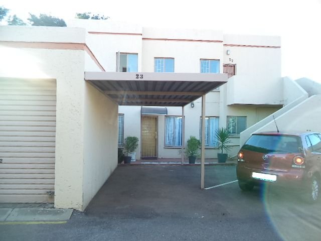 To Let 2 Bedroom Property for Rent in Magalieskruin Gauteng