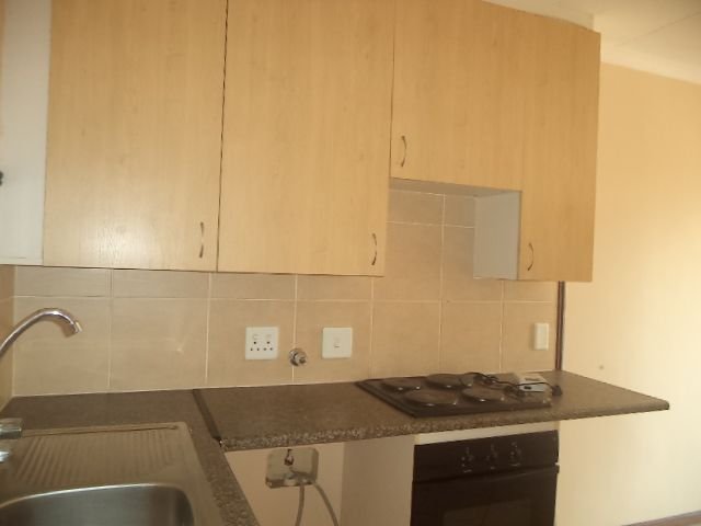 To Let 1 Bedroom Property for Rent in Pretoria North Gauteng