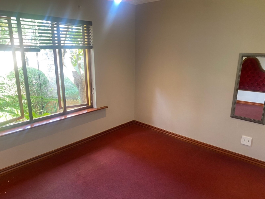 To Let 2 Bedroom Property for Rent in Crescent Wood Country Estate Gauteng