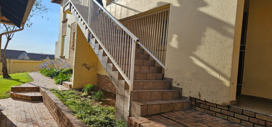 1 Bedroom Property for Sale in Kosmosdal Gauteng