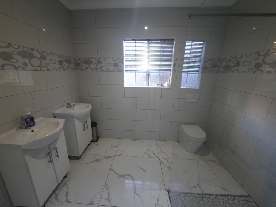 3 Bedroom Property for Sale in Highveld Gauteng