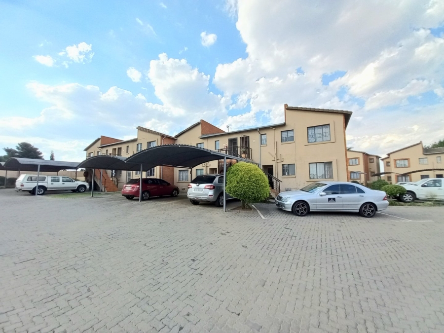 2 Bedroom Property for Sale in Ravensklip Gauteng