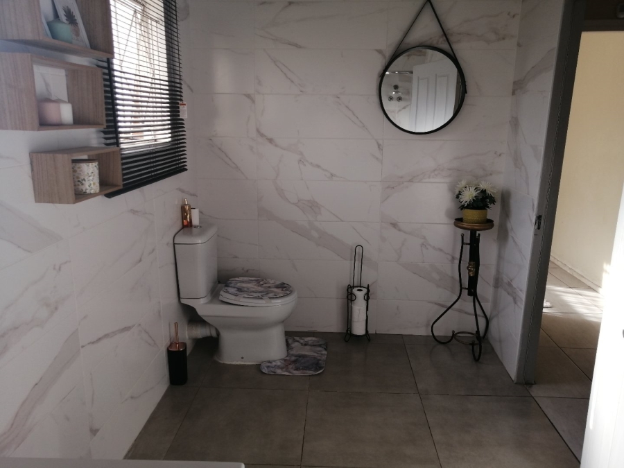 3 Bedroom Property for Sale in Lodeyko Gauteng