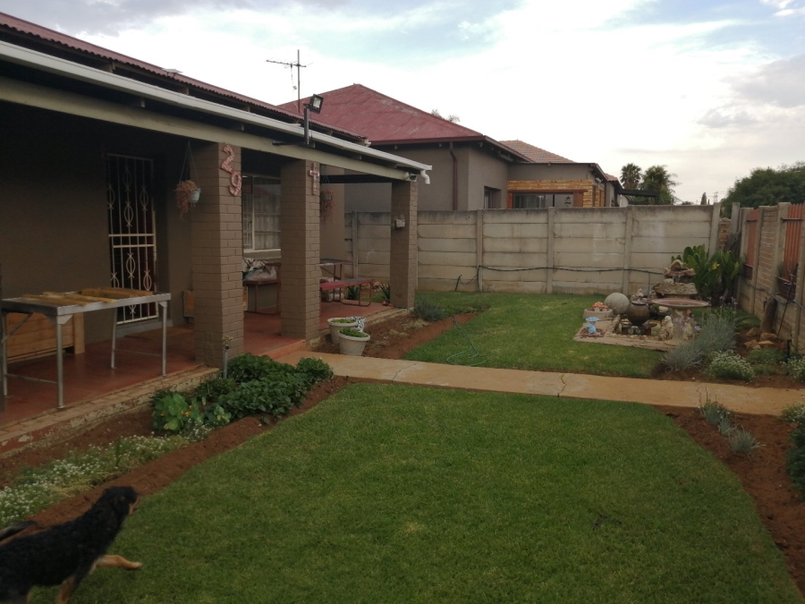 4 Bedroom Property for Sale in Geduld Ext 2 Gauteng