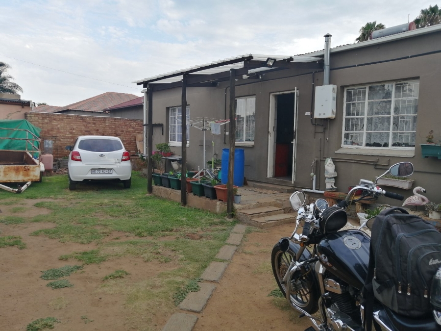 4 Bedroom Property for Sale in Geduld Ext 2 Gauteng