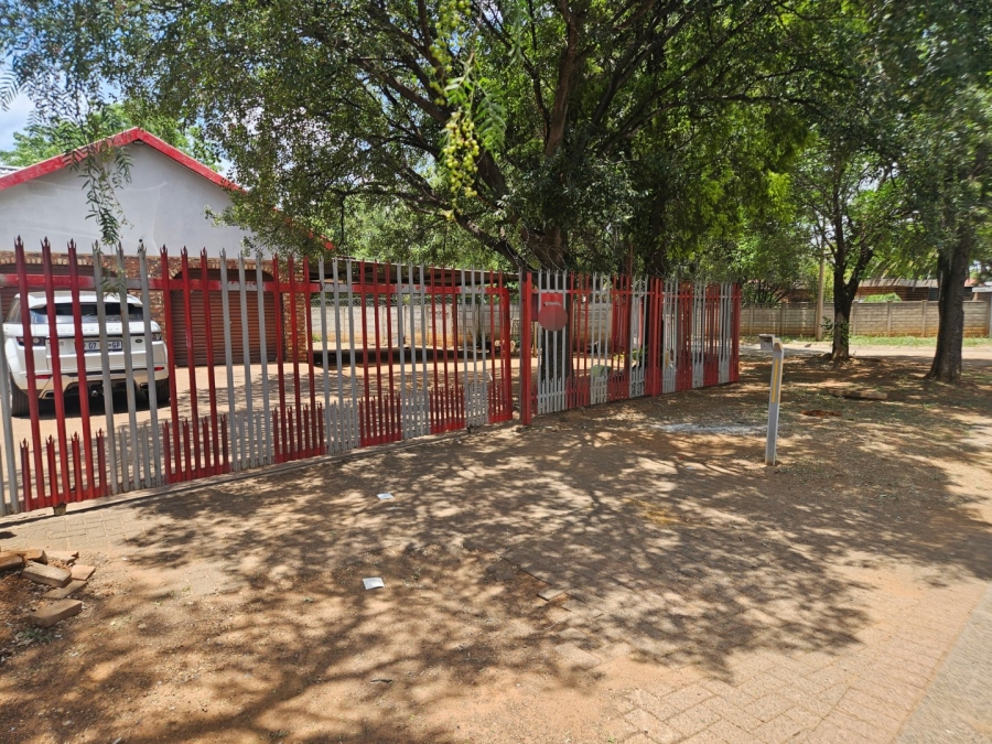 4 Bedroom Property for Sale in Vanderbijlpark Sw 2 Gauteng