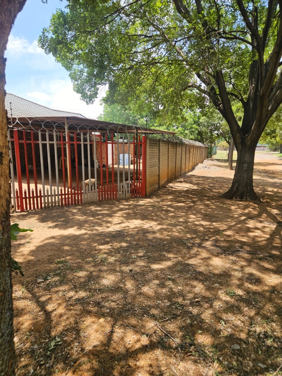 4 Bedroom Property for Sale in Vanderbijlpark Sw 2 Gauteng