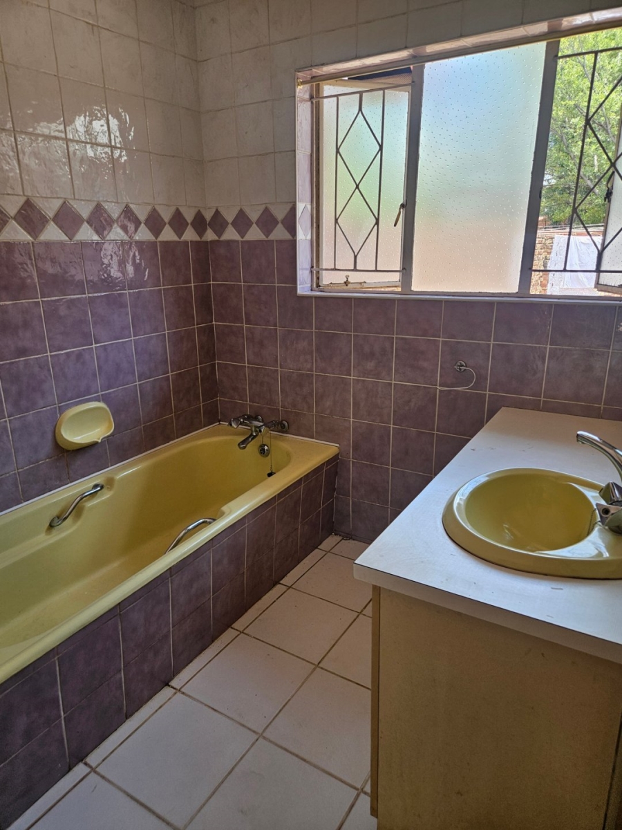 4 Bedroom Property for Sale in Vanderbijlpark Sw 2 Gauteng