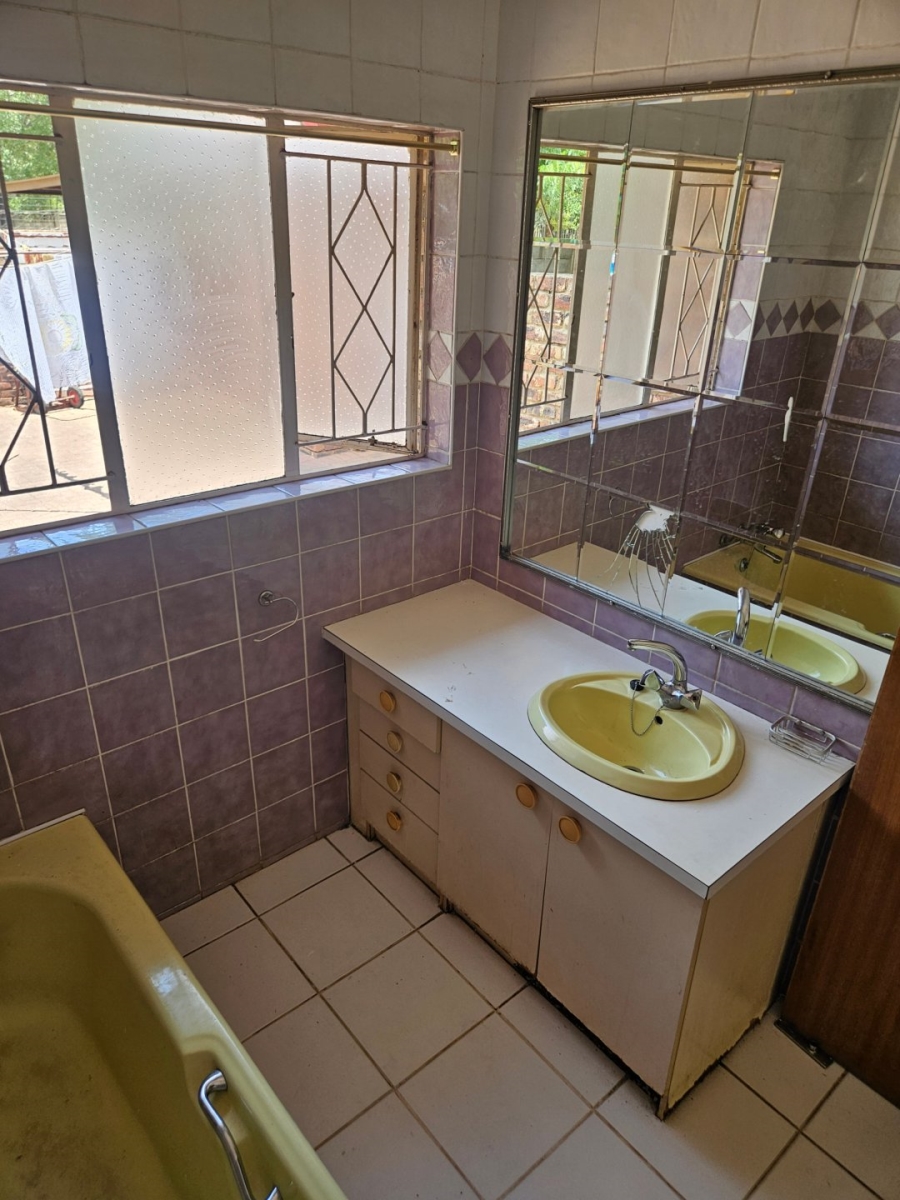 4 Bedroom Property for Sale in Vanderbijlpark Sw 2 Gauteng