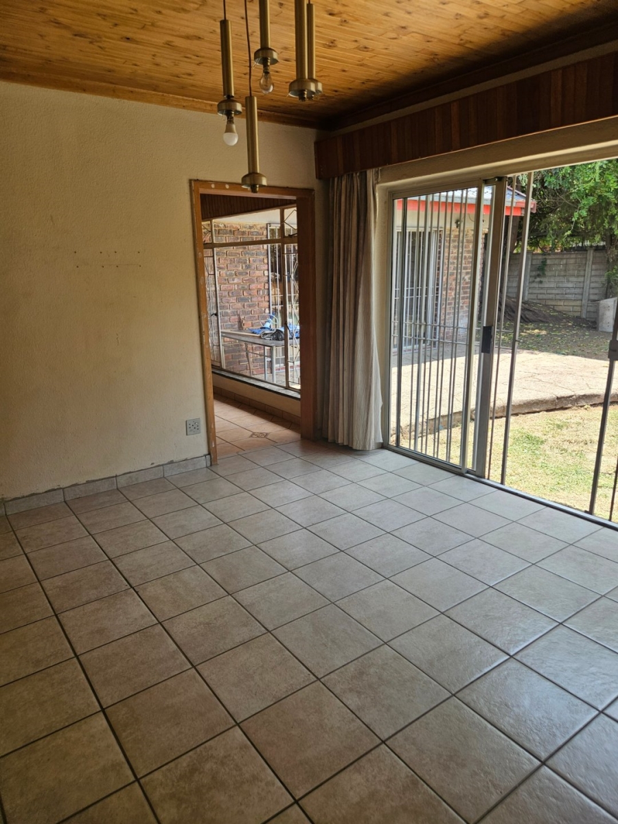 4 Bedroom Property for Sale in Vanderbijlpark Sw 2 Gauteng