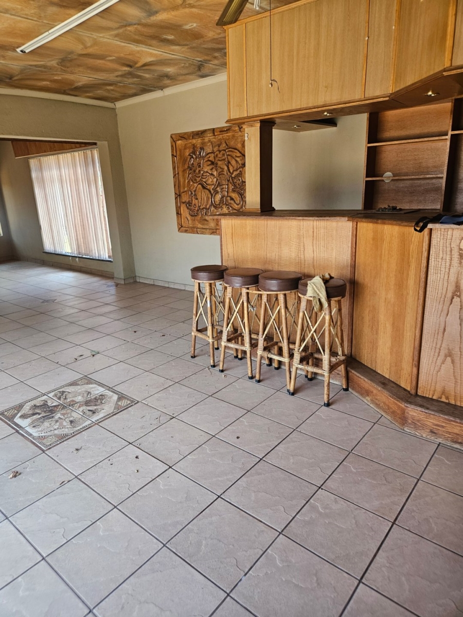 4 Bedroom Property for Sale in Vanderbijlpark Sw 2 Gauteng