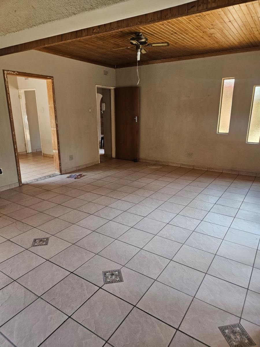 4 Bedroom Property for Sale in Vanderbijlpark Sw 2 Gauteng