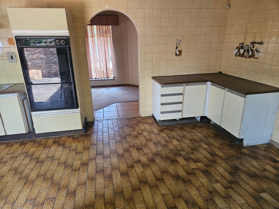 4 Bedroom Property for Sale in Vanderbijlpark Sw 2 Gauteng