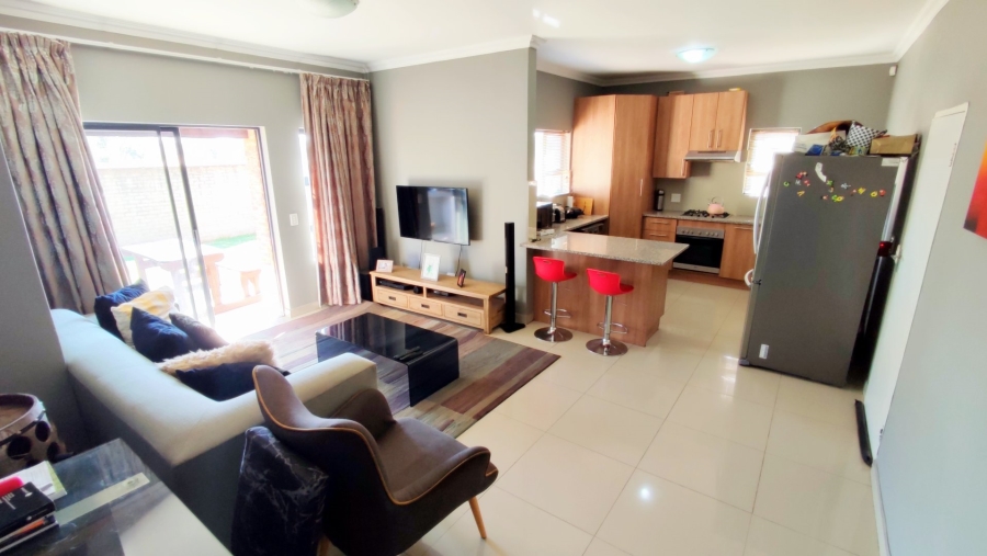 3 Bedroom Property for Sale in Heuwelsig Estate Gauteng