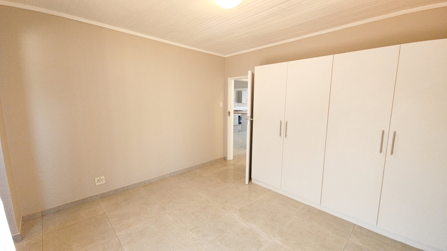 To Let 3 Bedroom Property for Rent in Waverley Gauteng