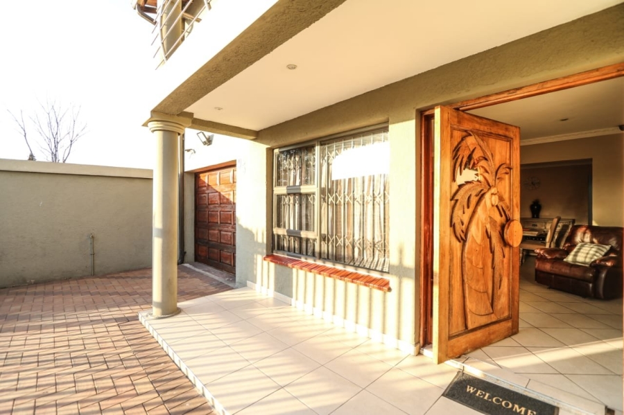 To Let 4 Bedroom Property for Rent in Reigerpark Gauteng