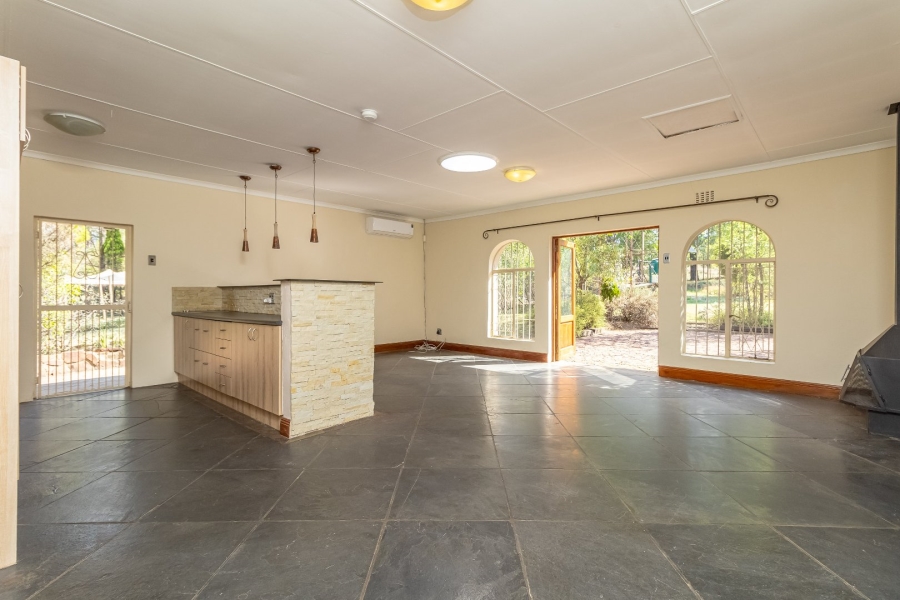  Bedroom Property for Sale in Lammermoor Gauteng