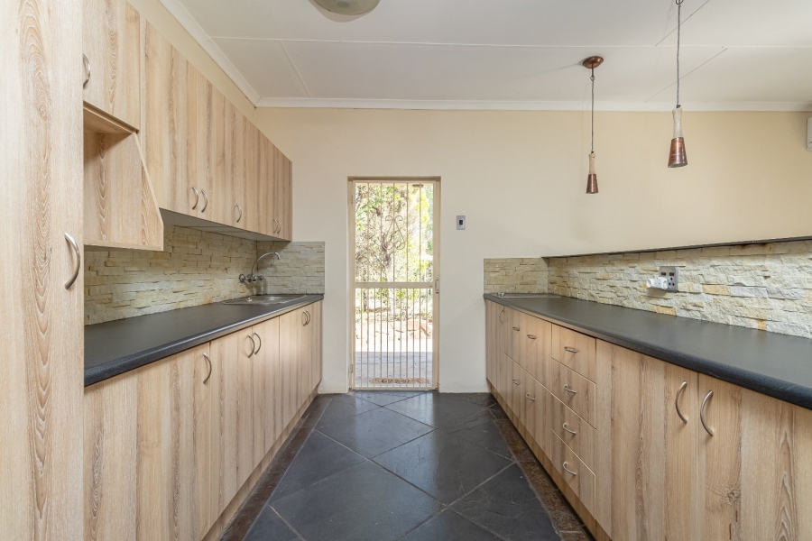  Bedroom Property for Sale in Lammermoor Gauteng