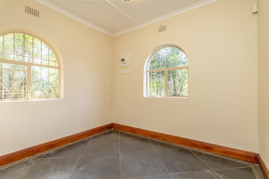  Bedroom Property for Sale in Lammermoor Gauteng