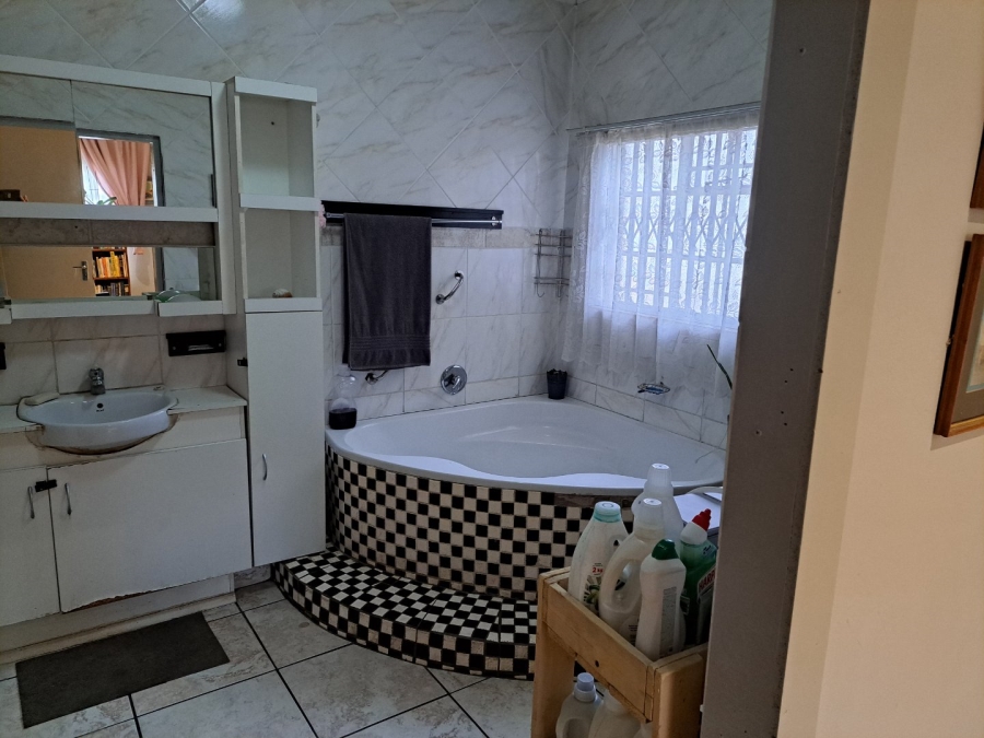 3 Bedroom Property for Sale in Pretoria North Gauteng