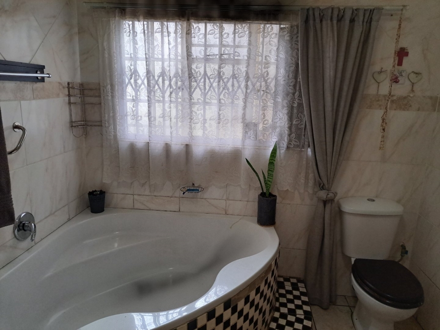 3 Bedroom Property for Sale in Pretoria North Gauteng