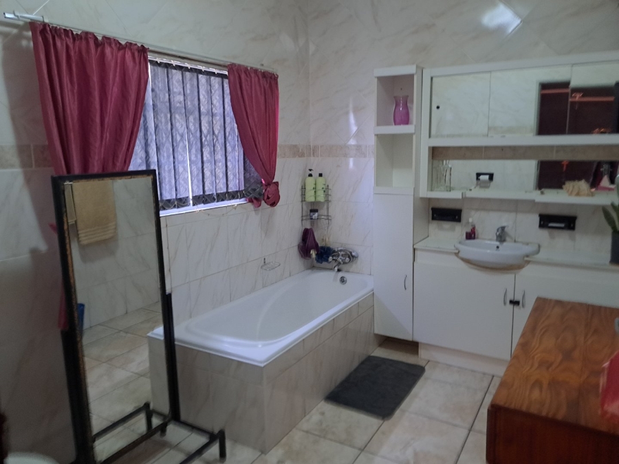 3 Bedroom Property for Sale in Pretoria North Gauteng