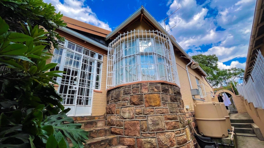 10 Bedroom Property for Sale in Kensington Gauteng