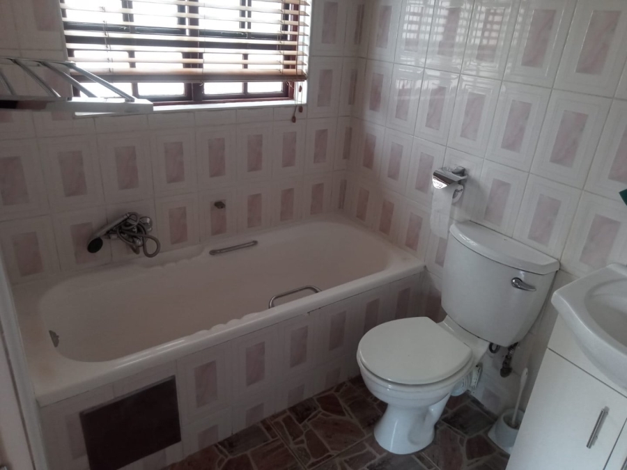 To Let 3 Bedroom Property for Rent in Dowerglen Ext 4 Gauteng