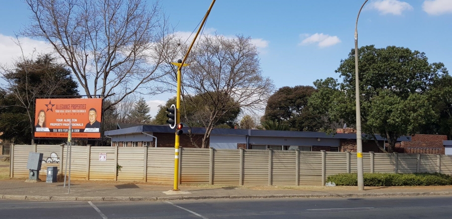 To Let commercial Property for Rent in Brackenhurst Gauteng