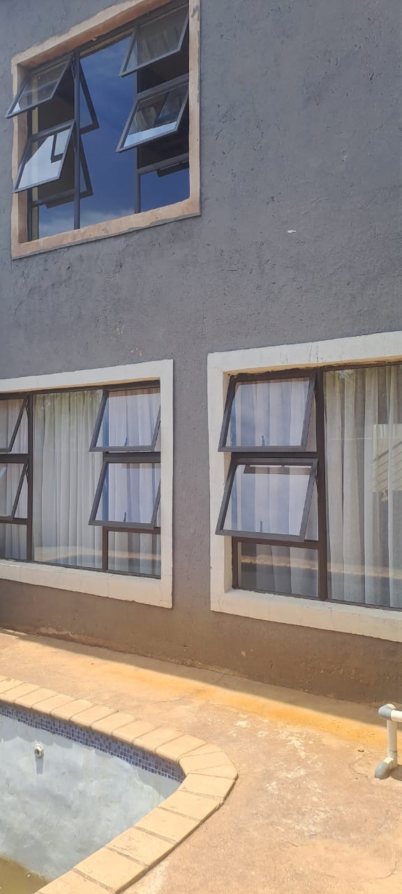 To Let 4 Bedroom Property for Rent in The Orchards Gauteng