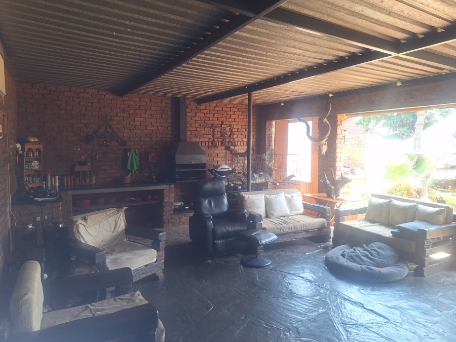 3 Bedroom Property for Sale in Dorandia Gauteng