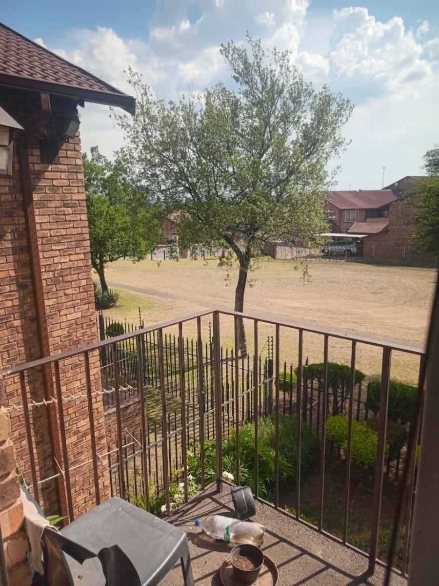 2 Bedroom Property for Sale in Albemarle Ext 1 Gauteng