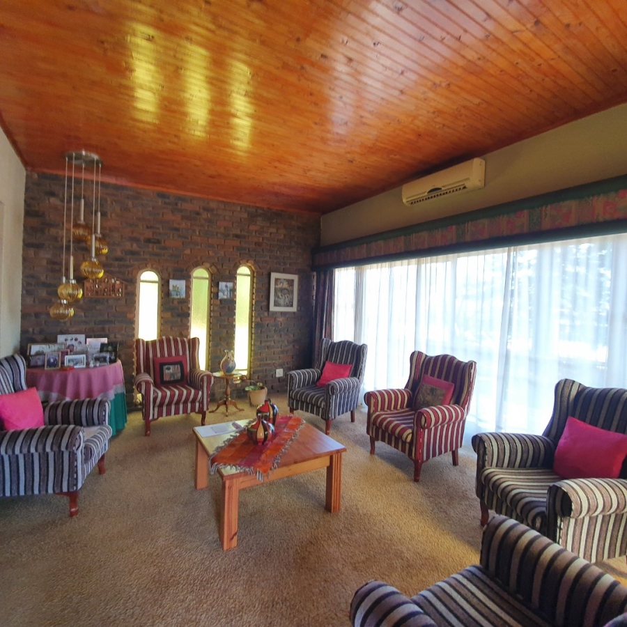 4 Bedroom Property for Sale in Dorandia Gauteng