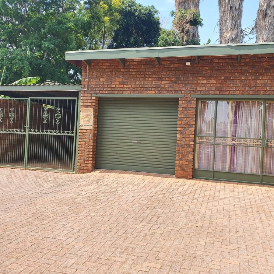 4 Bedroom Property for Sale in Dorandia Gauteng