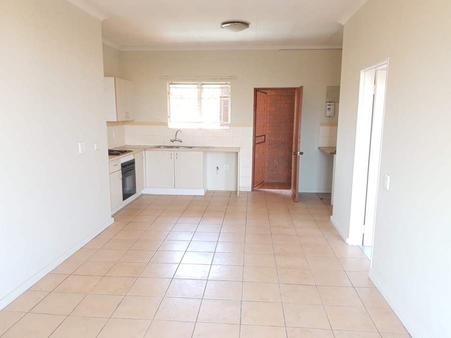 To Let 2 Bedroom Property for Rent in Die Wilgers Gauteng