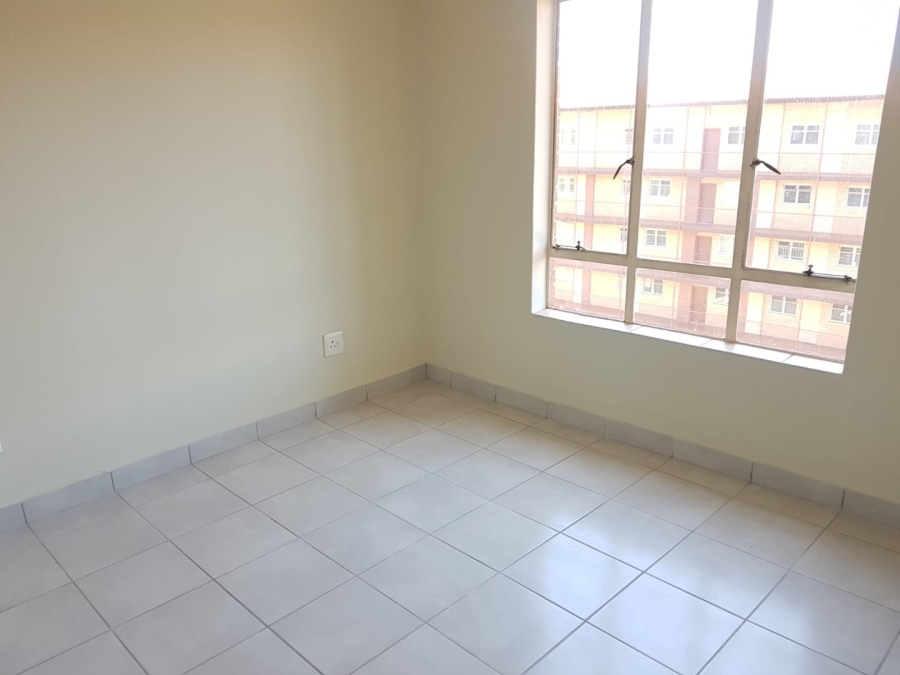 To Let 2 Bedroom Property for Rent in Die Wilgers Gauteng