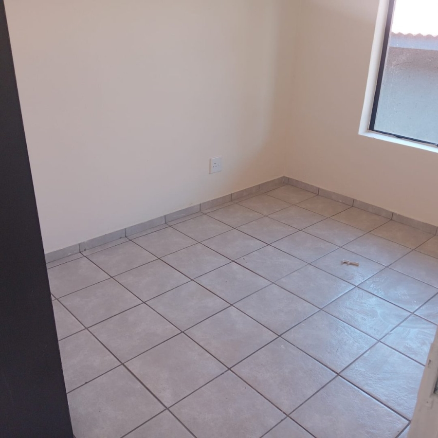 To Let  Bedroom Property for Rent in Benoni AH Gauteng